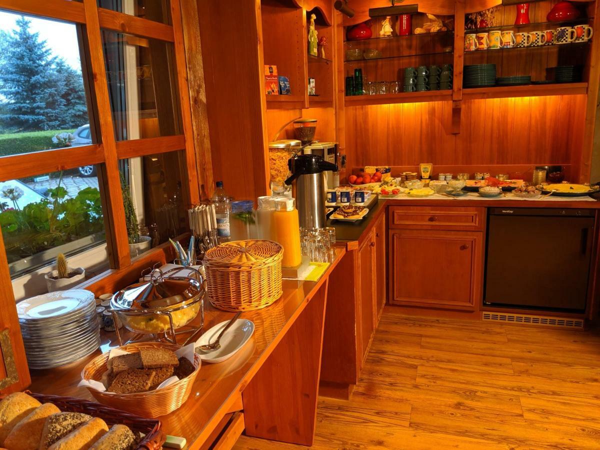 Landhotel Pathes Hof Volkenshagen ภายนอก รูปภาพ