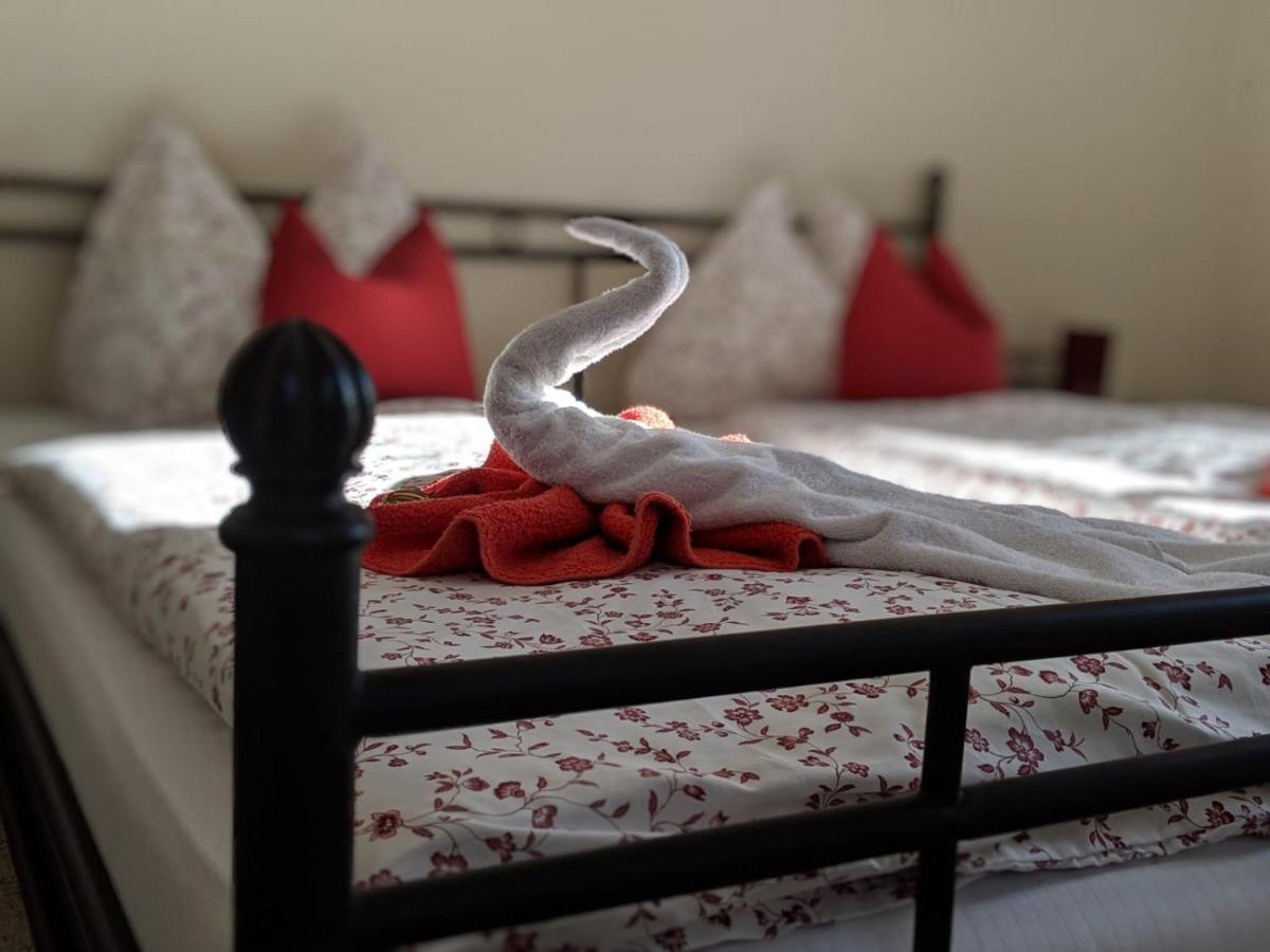 Landhotel Pathes Hof Volkenshagen ภายนอก รูปภาพ