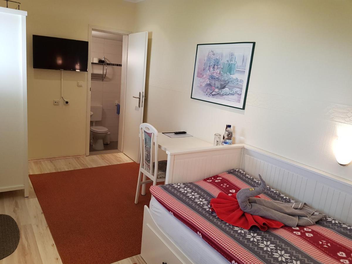 Landhotel Pathes Hof Volkenshagen ภายนอก รูปภาพ