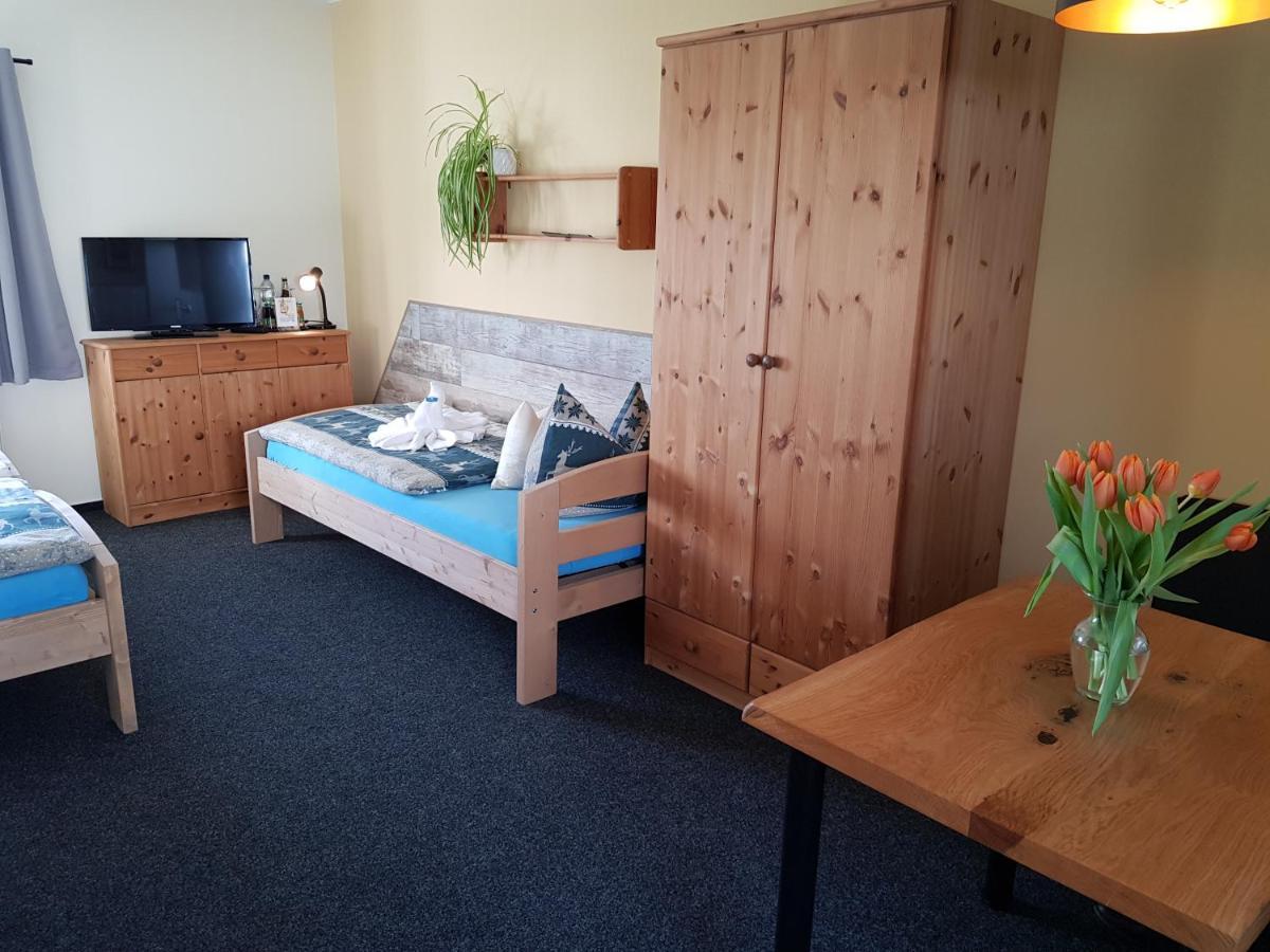 Landhotel Pathes Hof Volkenshagen ภายนอก รูปภาพ