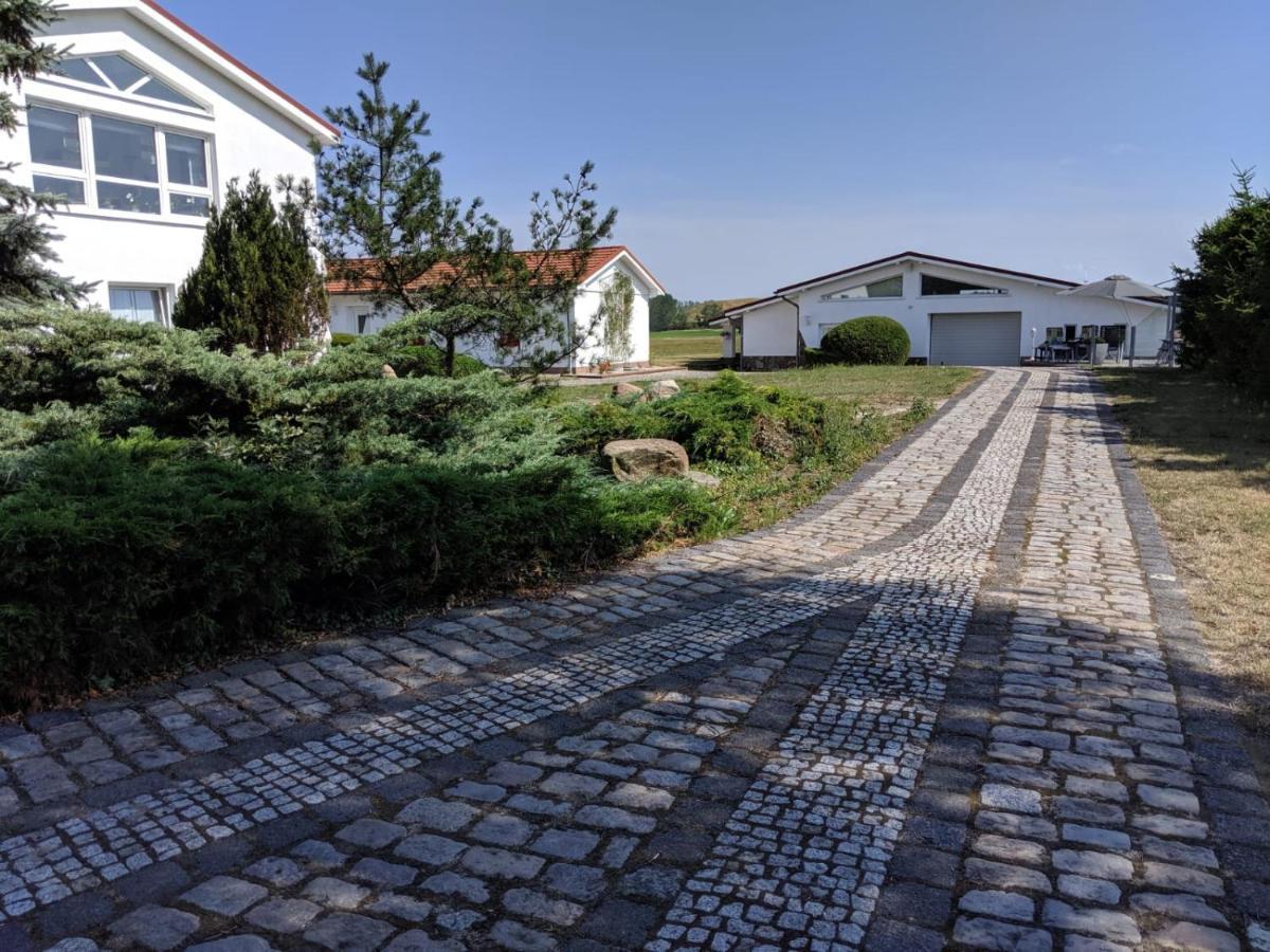 Landhotel Pathes Hof Volkenshagen ภายนอก รูปภาพ
