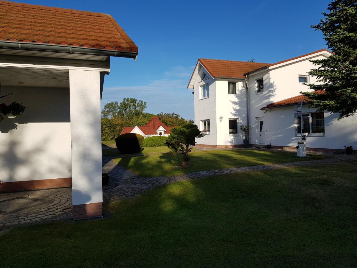 Landhotel Pathes Hof Volkenshagen ภายนอก รูปภาพ