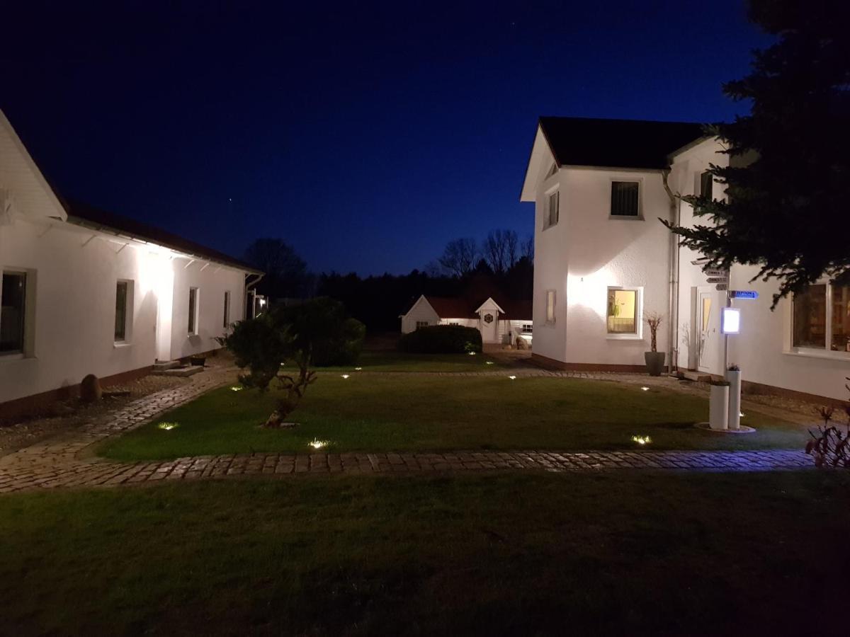 Landhotel Pathes Hof Volkenshagen ภายนอก รูปภาพ